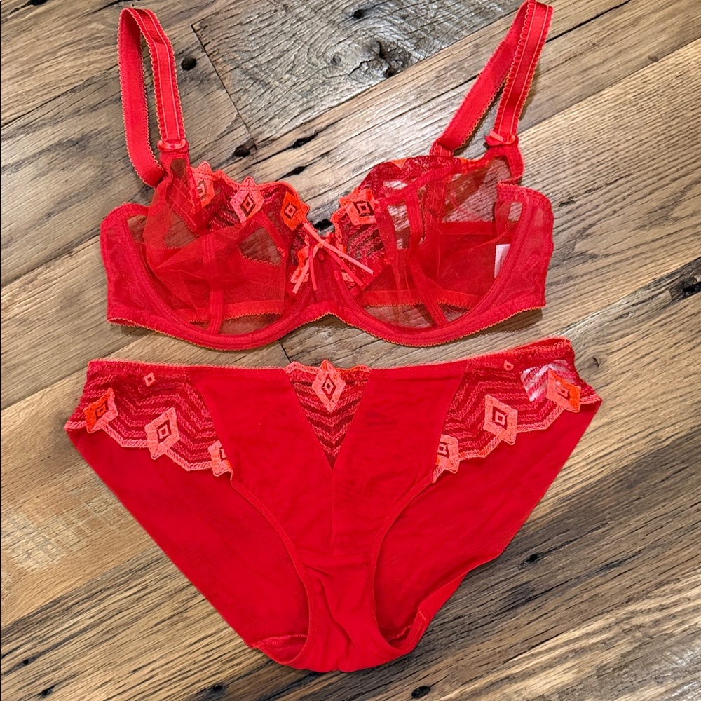 Freya Underwire Bra 34 DDD & Large Panty Vibrant Red Lace Bra Set